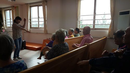 2017년 4월 27일 웃음치료 