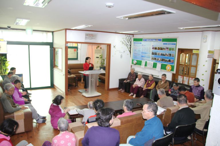 매주 수요일  종교활동모습