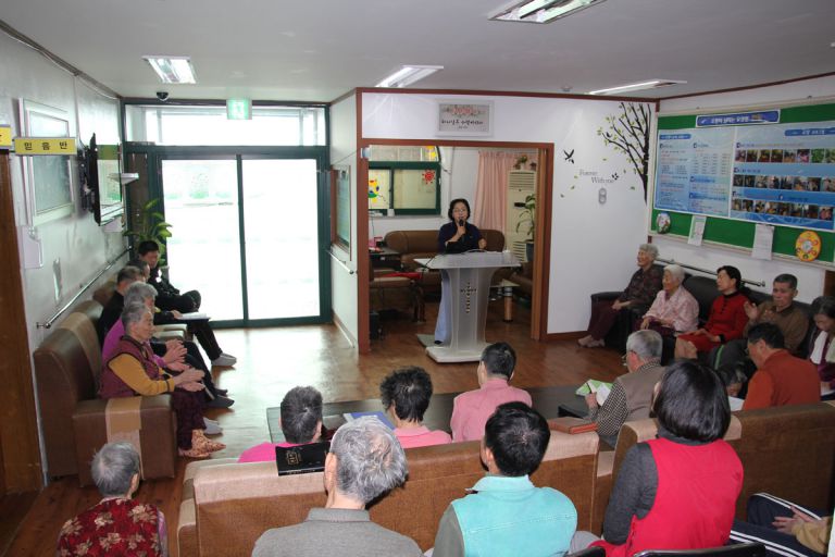 매주 수요일  종교활동모습