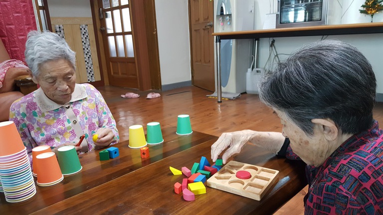 소망이넘치는요양원 프로그램 