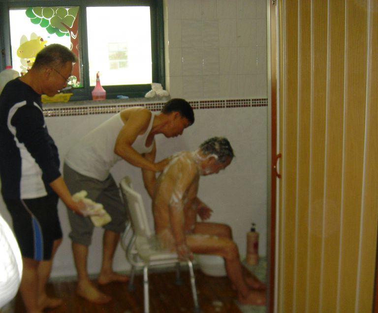 어르신들 목욕시간