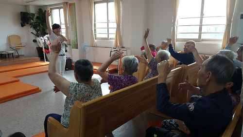 2017년 4월 13일 웃음치료 