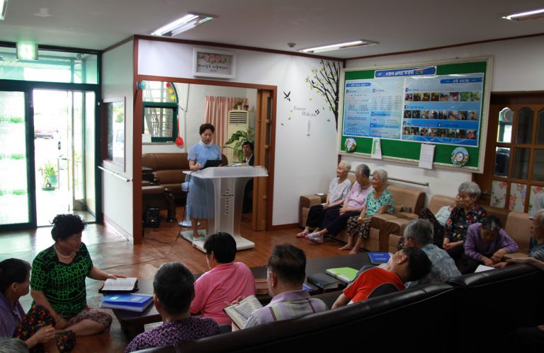 매주 수요일  종교활동모습