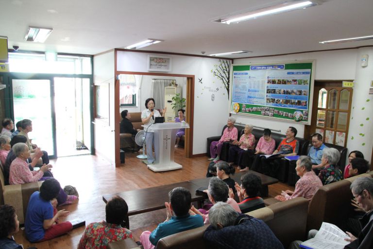 매주 수요일 종교활동 